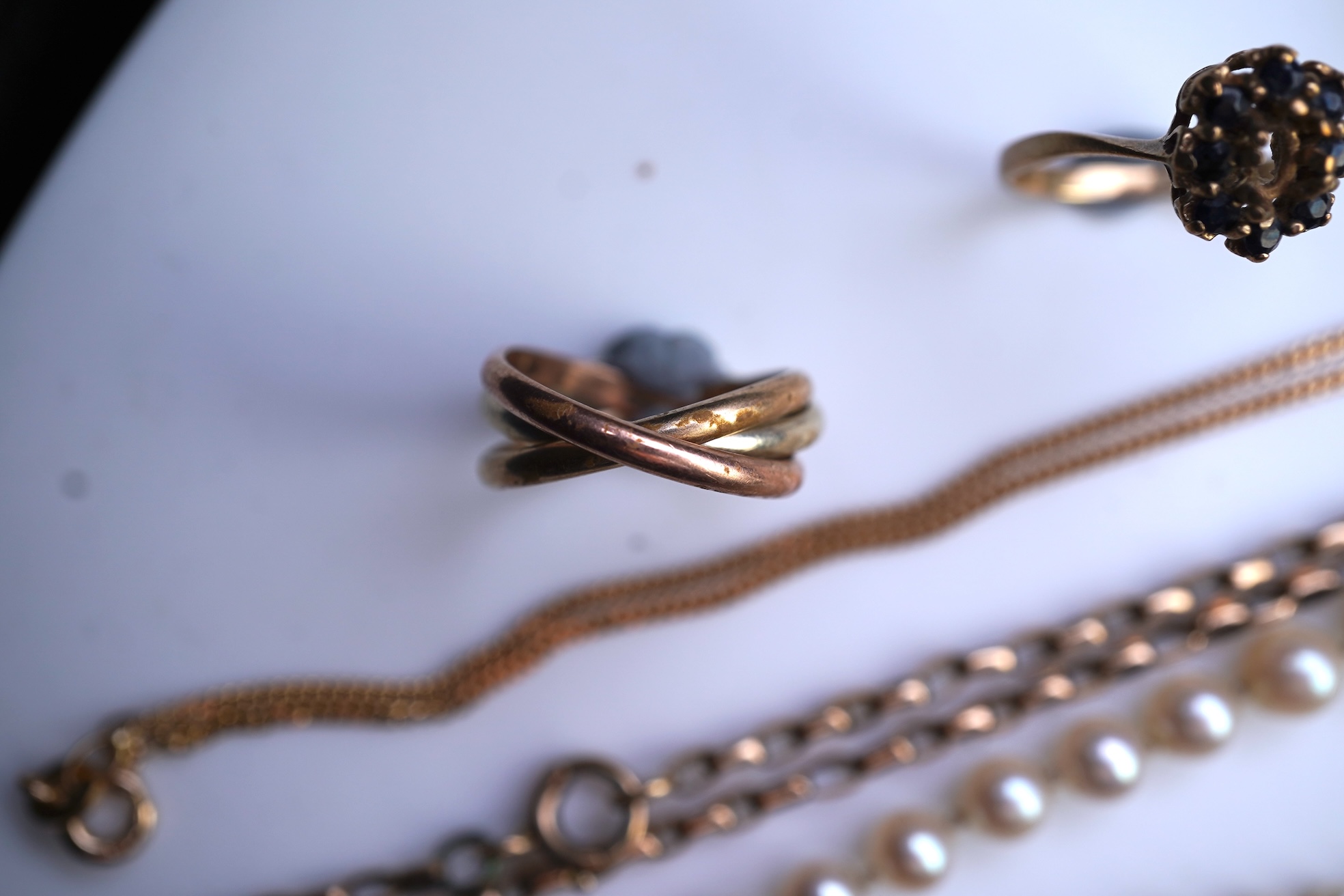 A collection of jewels, early-mid 20th century